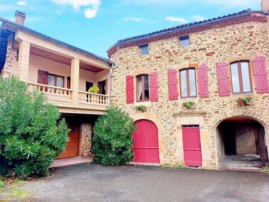 Maison à vendre 497 400 € 9 pièces 6 chambres 203 m² 664 m² de terrain Capdenac-Gare 12700
