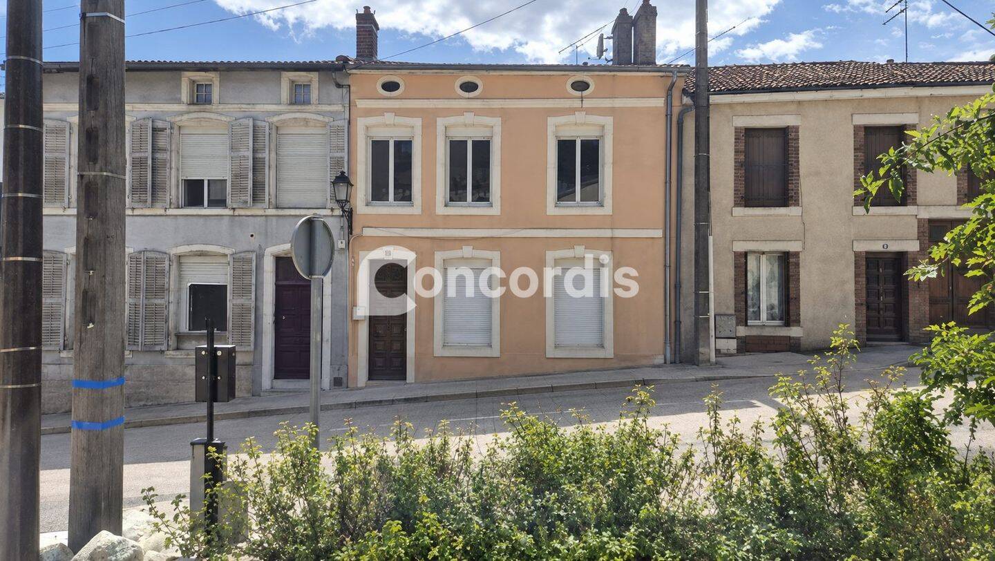 Maison 5 pièces 180 m² · à Foug · 180 m² · 163 000 €