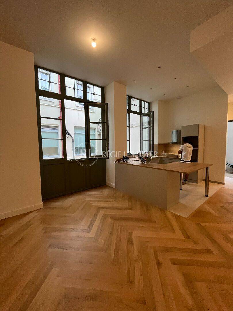 Appartement 3 pièces 65 m² · à Lyon 6ème Arrondissement · 65 m² · 1 500 €