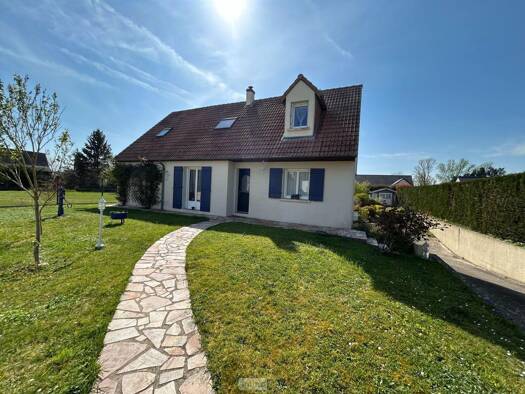 Maison à vendre 325 000 € 6 pièces 4 chambres 147 m² 1 011 m² de terrain Sorigny 37250