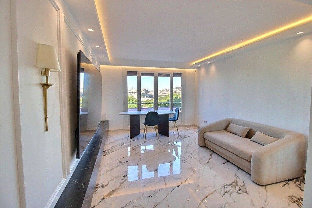 Appartement 3 pièces 59 m² · à Marseille 8ème Arrondissement · 59 m² · 1 525 €