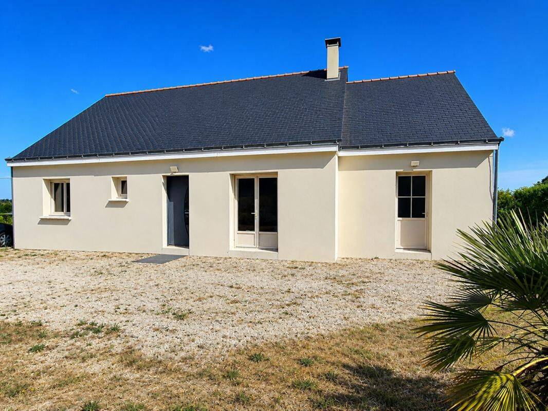 Maison 5 pièces 107 m² · à Vernoil-le-Fourrier · 107 m² · 219 000 €