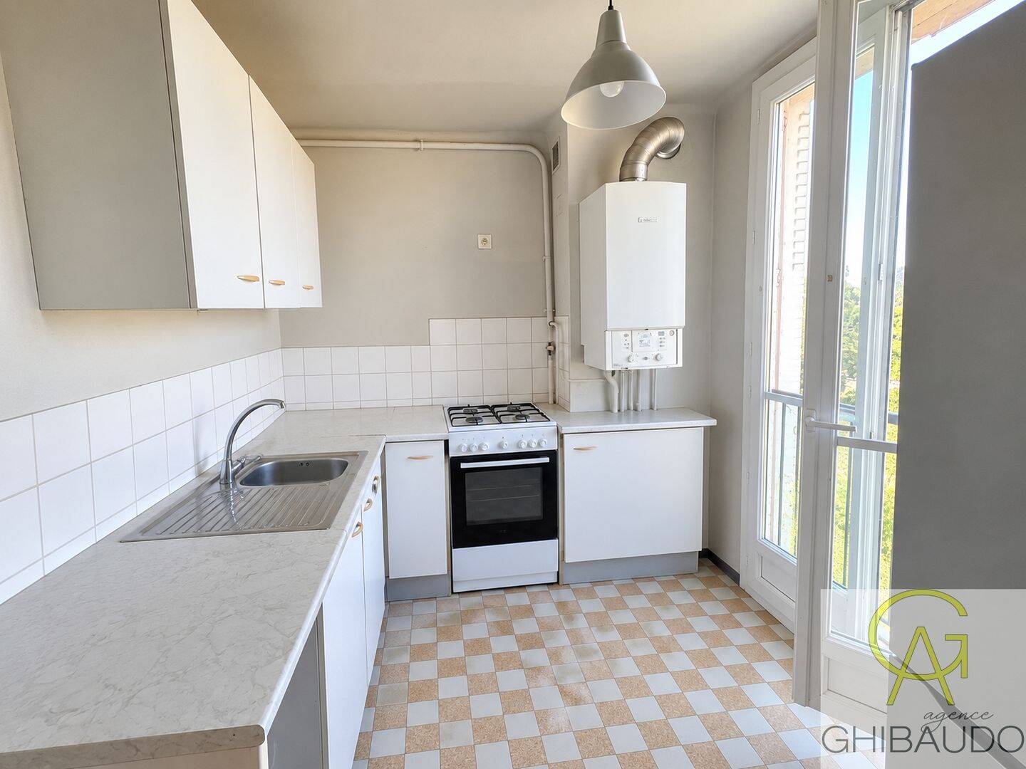 Appartement 4 pièces 67 m² · à Marseille 13ème Arrondissement · 66,8 m² · 116 000 €