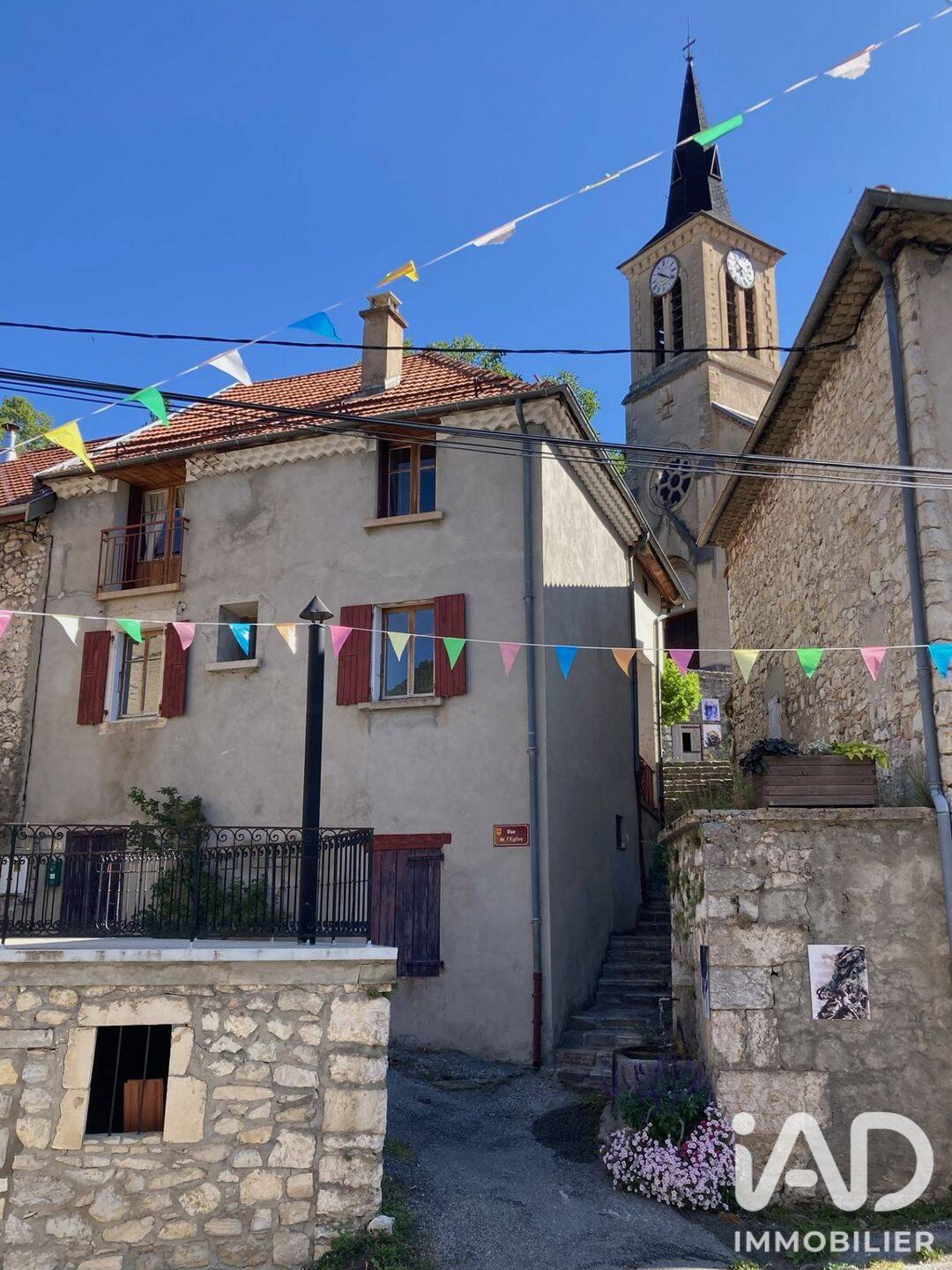 Maison 6 pièces 106 m² · à Saint-Julien-en-Beauchêne · 106 m² · 130 000 €