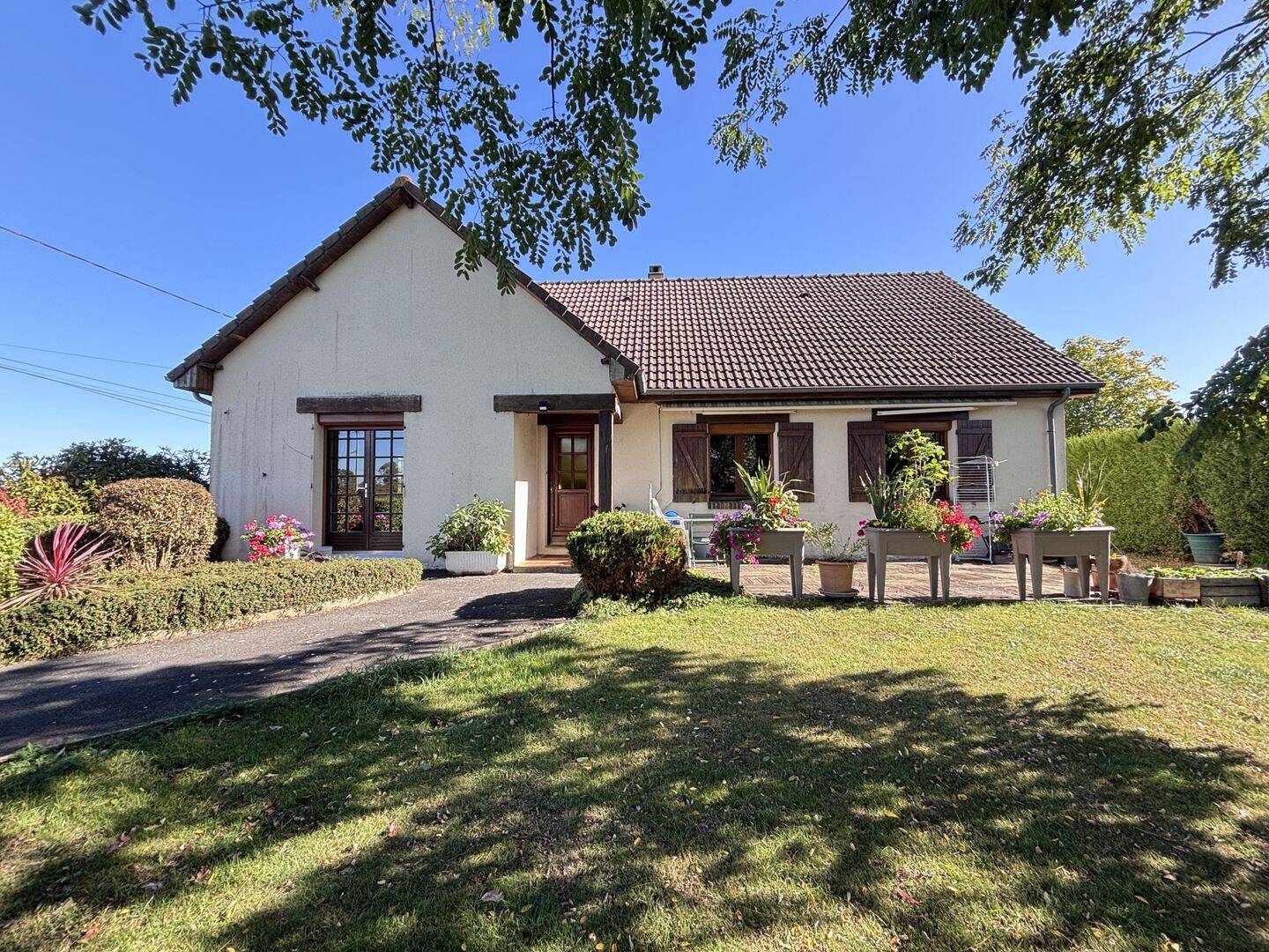 Maison 7 pièces 147 m² · à Vimoutiers · 146,6 m² · 254 000 €