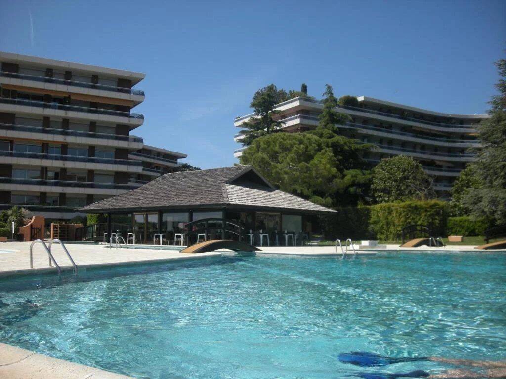 Appartement 3 pièces 70 m² · à Nice · 70,3 m² · 1 900 €