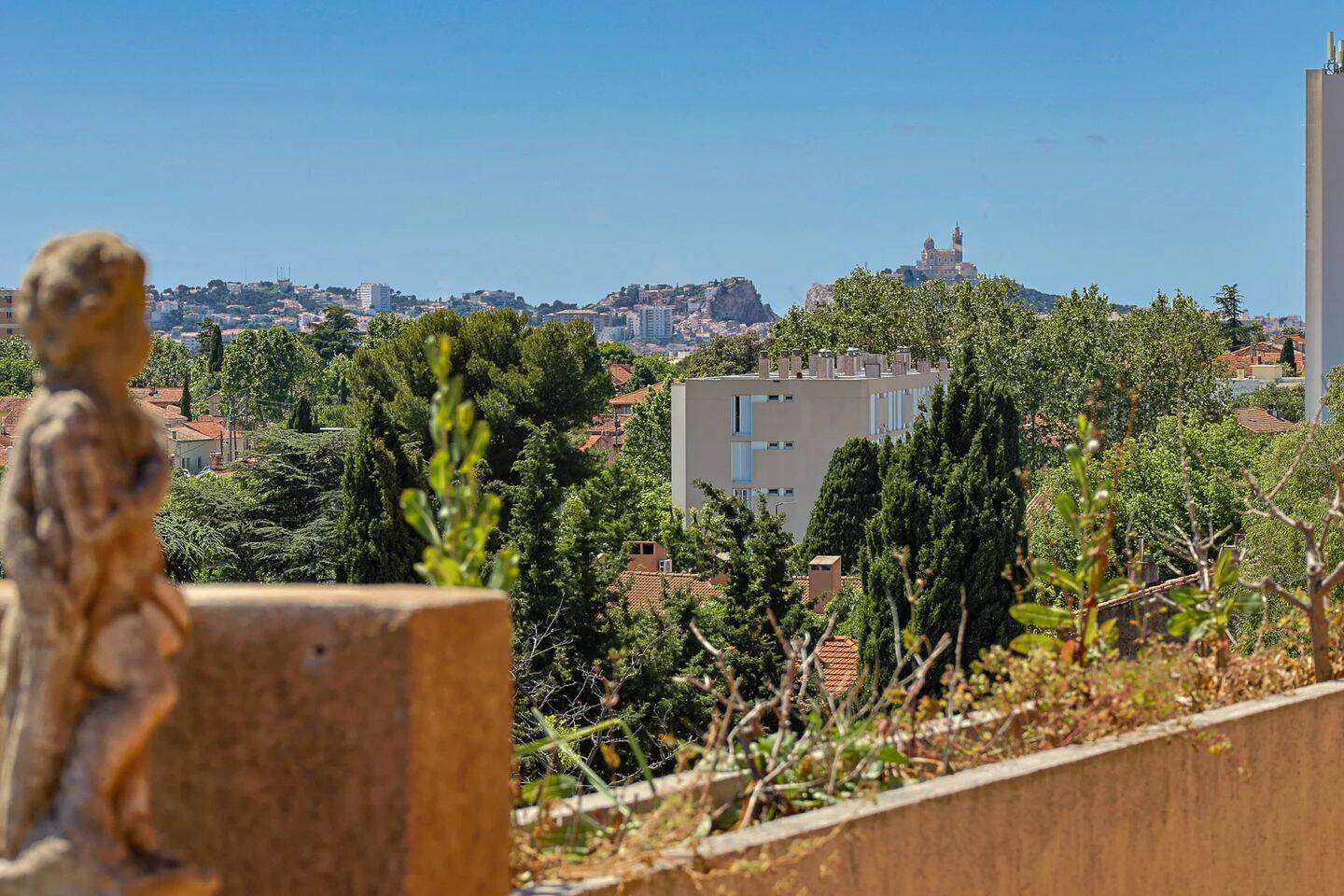 Appartement 3 pièces 106 m² · à Marseille 12ème Arrondissement · 106 m² · 440 000 €