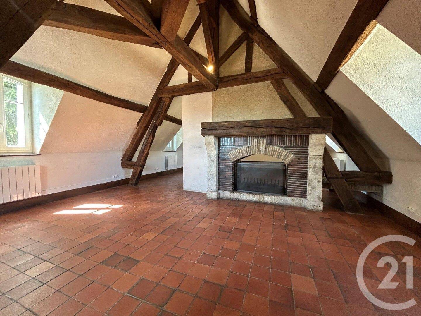 Appartement 3 pièces 108 m² · à Chartres · 108 m² · 780 €/mois