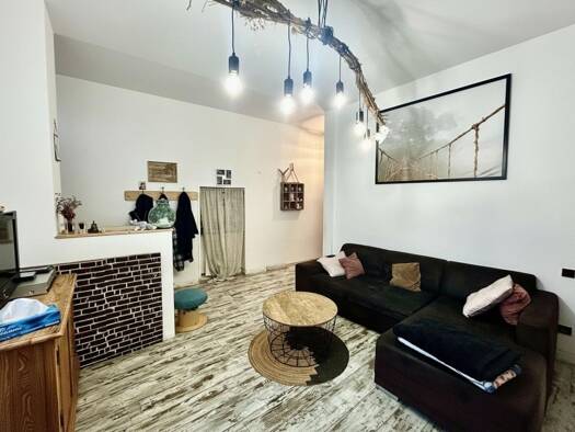 Maison de ville à vendre 169 000 € 4 pièces 3 chambres 122 m² Marans 17230