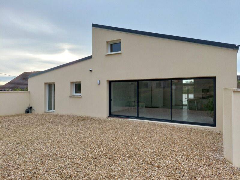 Maison 8 pièces 216 m² · à Nailly · 216 m² · 429 000 €