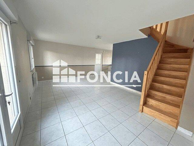 Maison 3 pièces 78 m² · à Sissonne · 77,8 m² · 665 €/mois