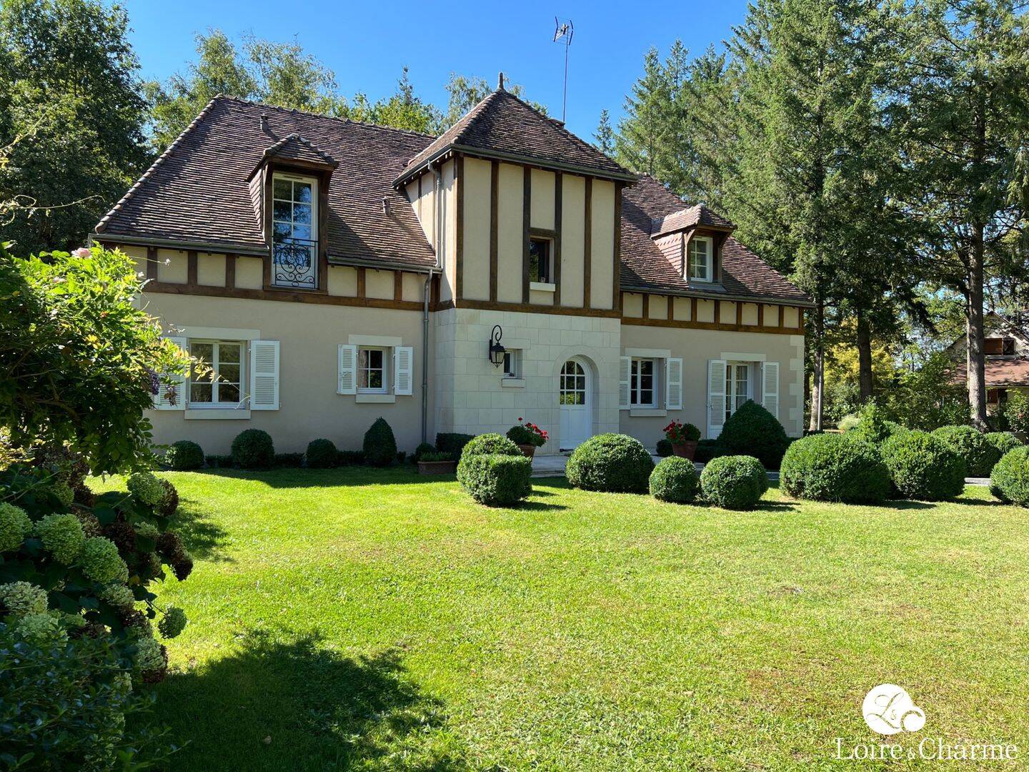 Maison 7 pièces 190 m² · à Fresnes · 190 m² · 650 000 €