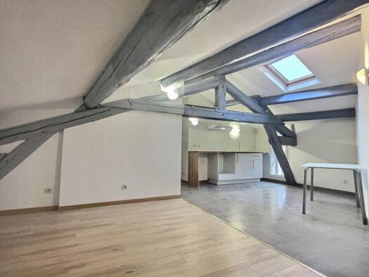 Appartement à louer 460 € 2 pièces 1 chambre 31,7 m² Étage 4/4 Allées Paul Riquet Béziers 34500