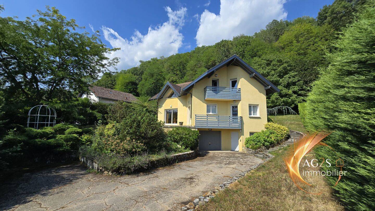 Maison 6 pièces 146 m² · à Chapareillan · 145,6 m² · 475 000 €