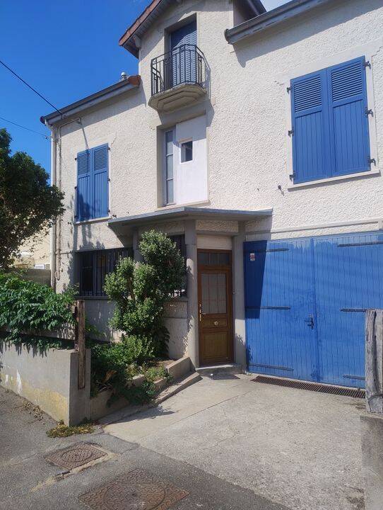 Maison 6 pièces 100 m² · à Corbeil-Essonnes · 100 m² · 1 480 €/mois