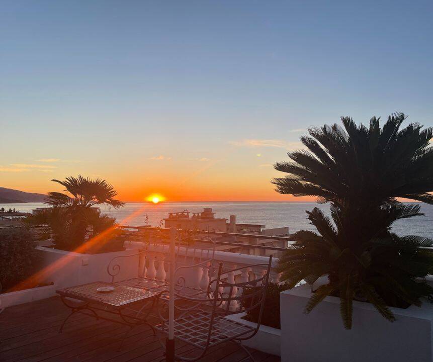 Appartement 4 pièces 155 m² · à Menton · 155 m² · 5 800 €/mois