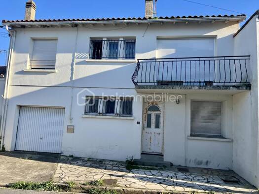 Maison à vendre 120 000 € 3 pièces 2 chambres 59 m² Les Villages Royan 17200