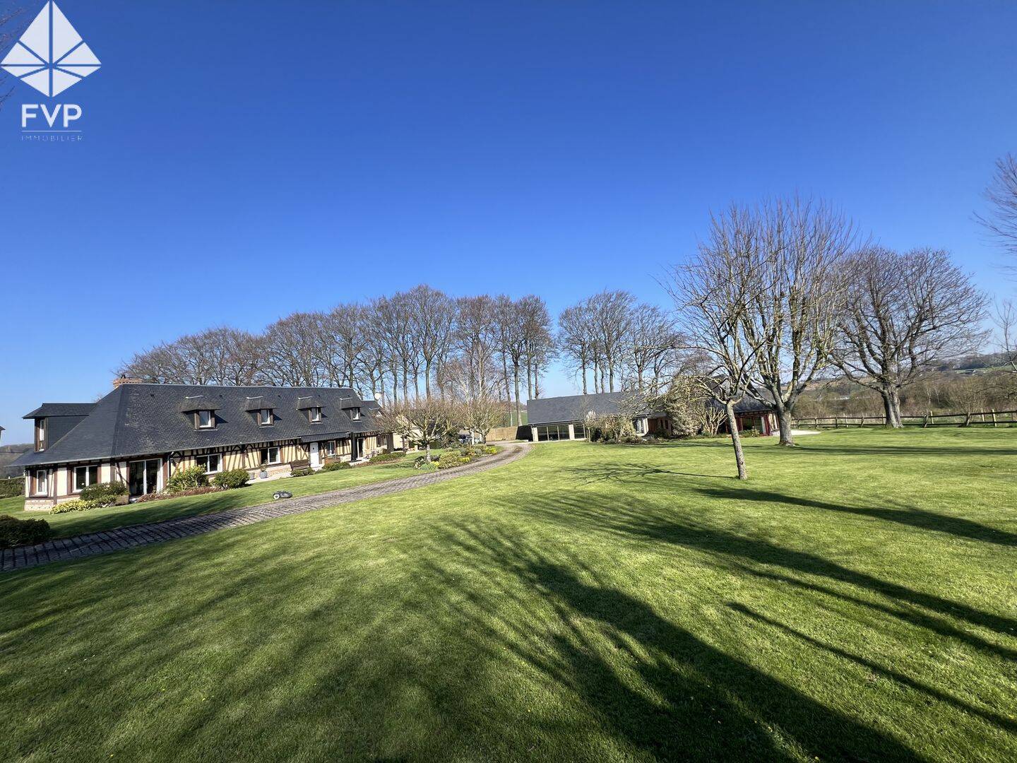 Maison 8 pièces 304 m² · à Fécamp · 304 m² · 819 000 €