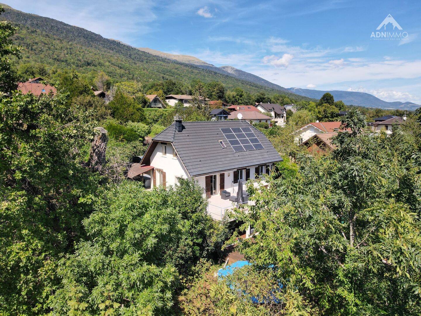 Maison 4 pièces 184 m² · à Crozet · 184 m² · 809 000 €