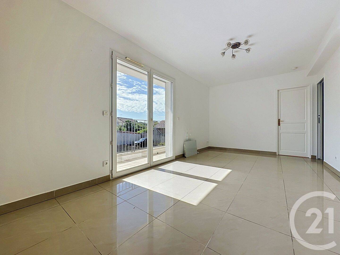 Appartement 2 pièces 35 m² · à Sainte-Geneviève-des-Bois · 35,2 m² · 793 €/mois