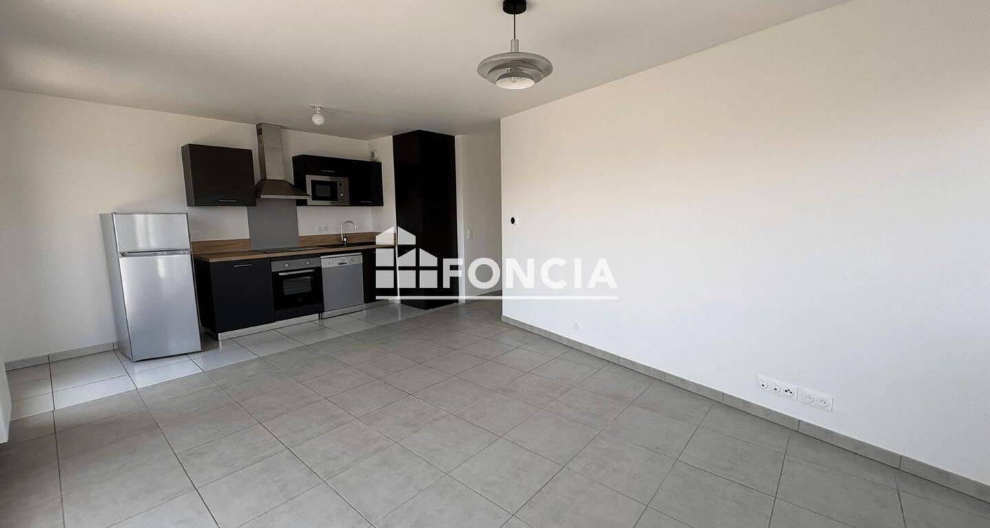 Appartement 3 pièces 66 m² · à Melun · 65,9 m² · 998 €