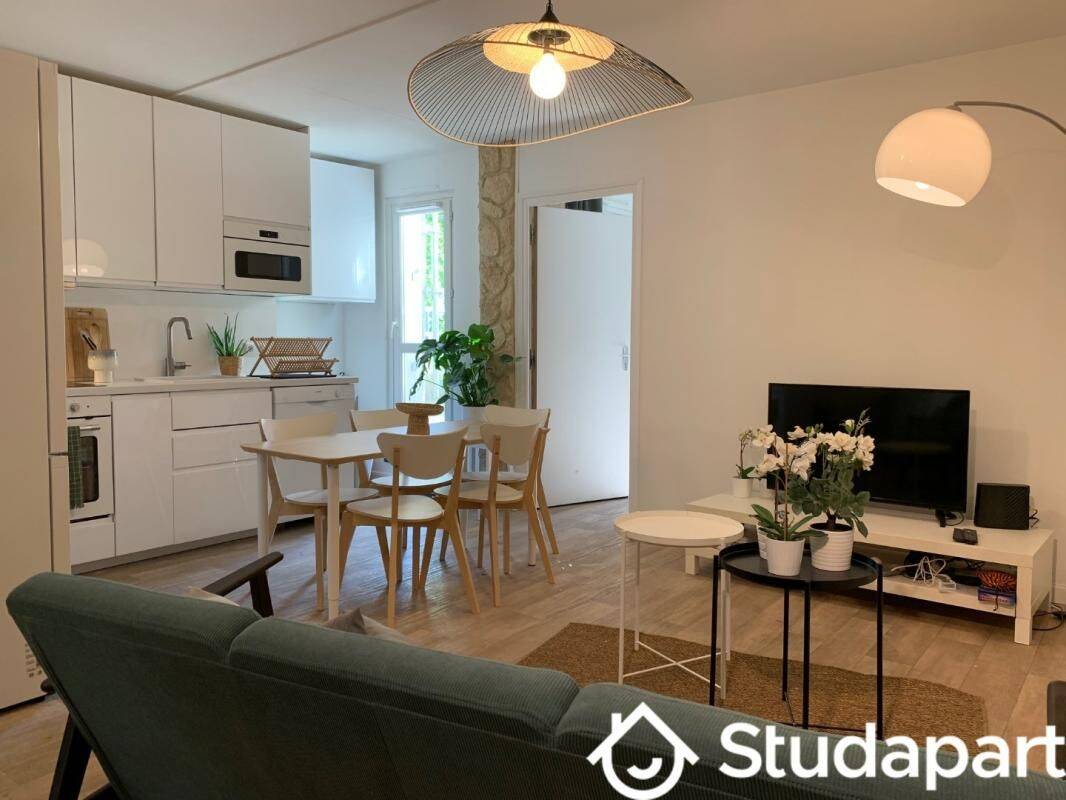 1 pièce 10 m² · à Cergy · 10 m² · 530 €