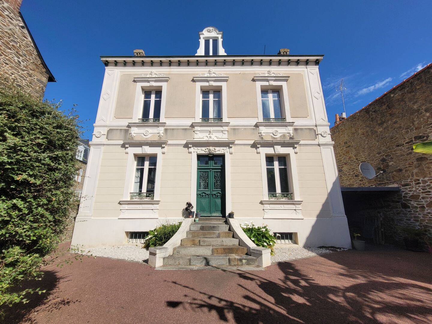 Maison 10 pièces 179 m² · à Saint-Malo · 179 m² · 1 467 200 €
