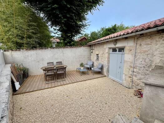 Maison à vendre 118 000 € 4 pièces 2 chambres 61 m² 118 m² de terrain Bonnes 86300