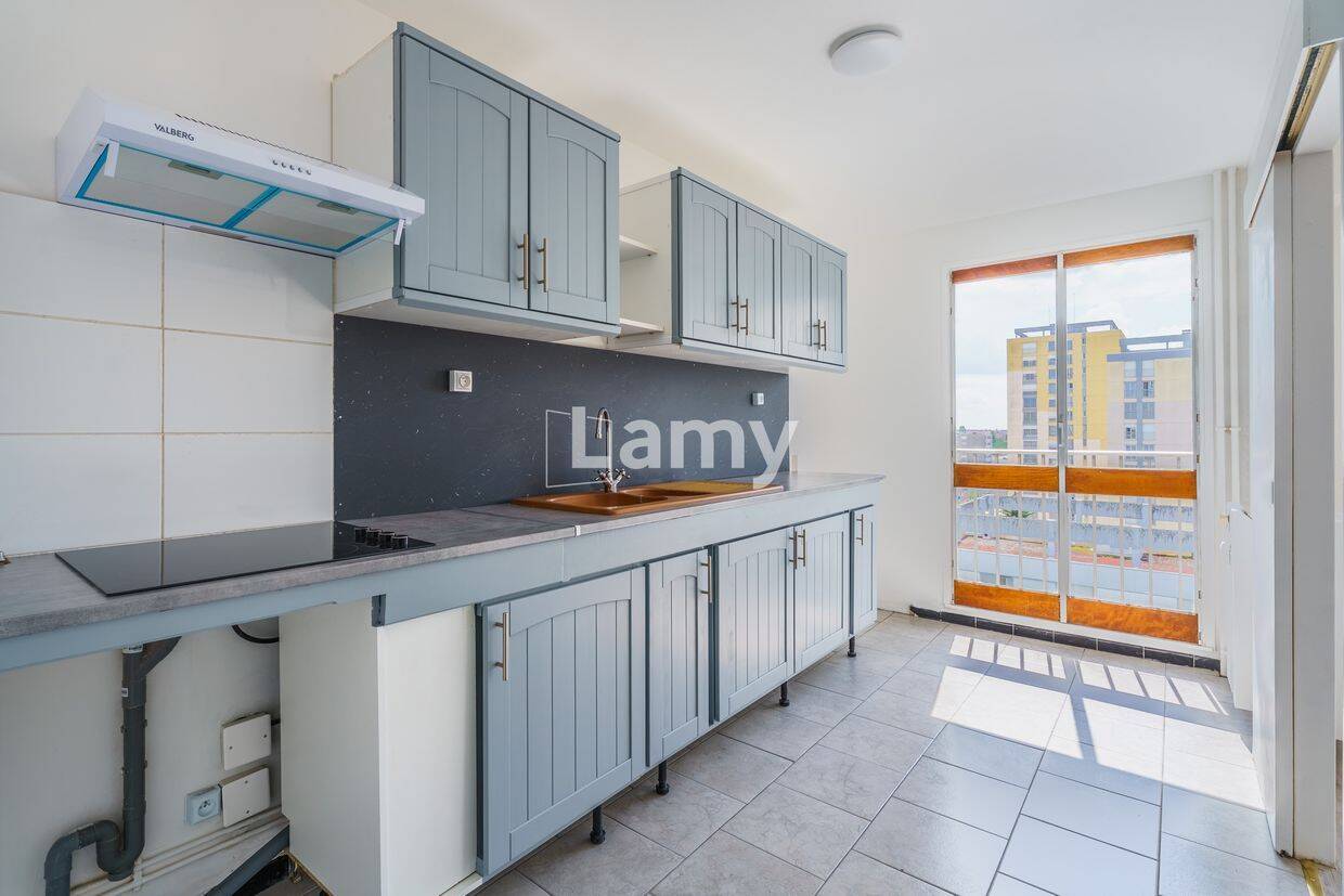 Appartement 4 pièces 74 m² · à Dijon · 74,4 m² · 64 900 €