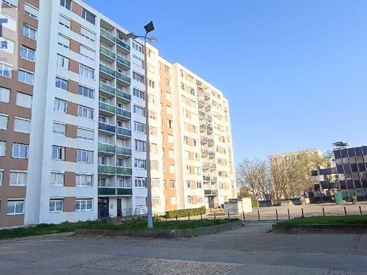 Appartement à vendre 71 500 € 4 pièces 2 chambres 73 m² 3ème étage Argentine Beauvais 60000