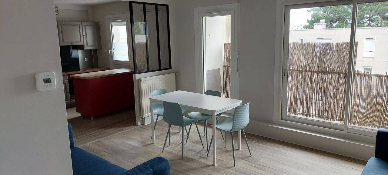 Appartement 5 pièces 97 m² · à Nantes · 97 m² · 470 €/mois