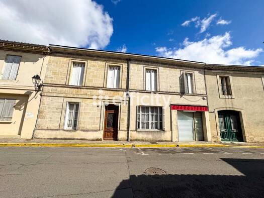 Maison à vendre 285 000 € 7 pièces 5 chambres 280 m² 1 247 m² de terrain Saint-Laurent-Médoc 33112