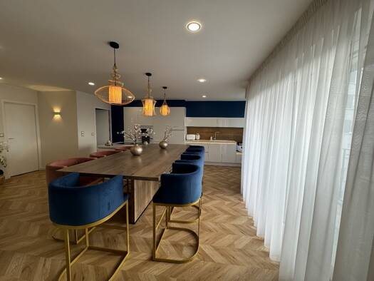 Appartement à vendre 230 000 € 5 pièces 3 chambres 82 m² 4ème étage Grammont Tours 37000