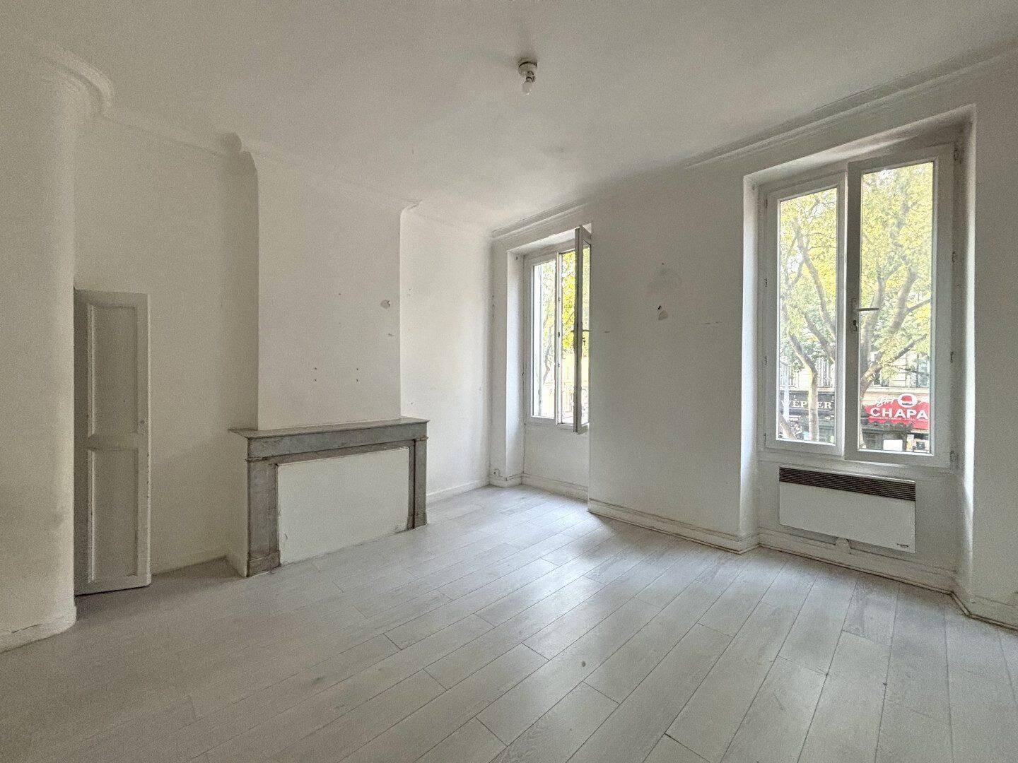 Appartement 4 pièces 75 m² · à Marseille 6ème Arrondissement · 75,5 m² · 190 000 €