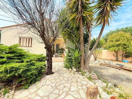 Maison à vendre 369 000 € 5 pièces 4 chambres 147 m² 597 m² de terrain Las Cobas Perpignan 66000