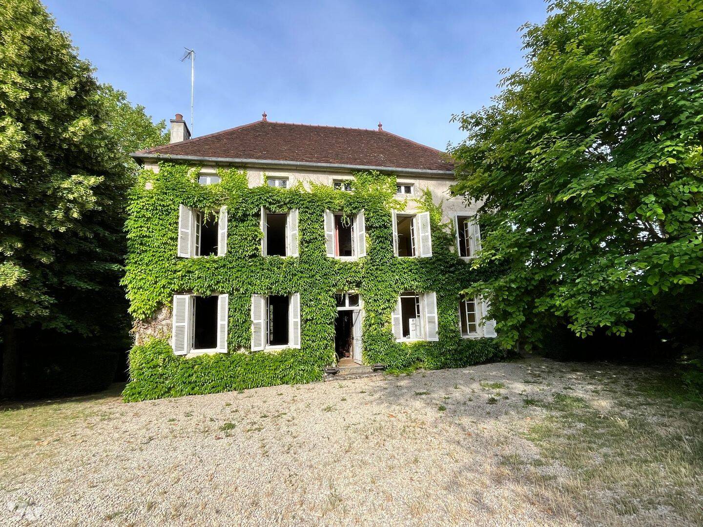 Maison 10 pièces 263 m² · à Arceau · 263 m² · 550 000 €