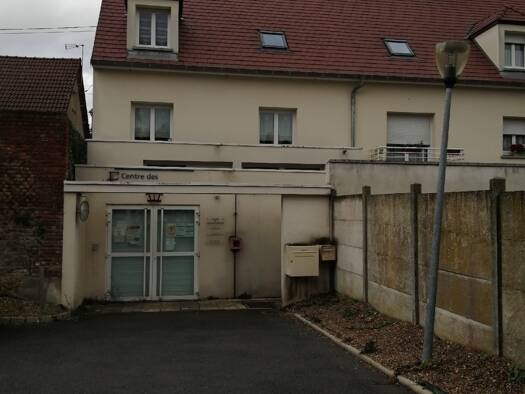 Local commercial à louer 4 200 € 232 m² de surface de vente Saint-Just-en-Chaussée 60130