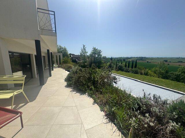 Maison 8 pièces 260 m² · à Mervilla · 260 m² · 1 050 000 €