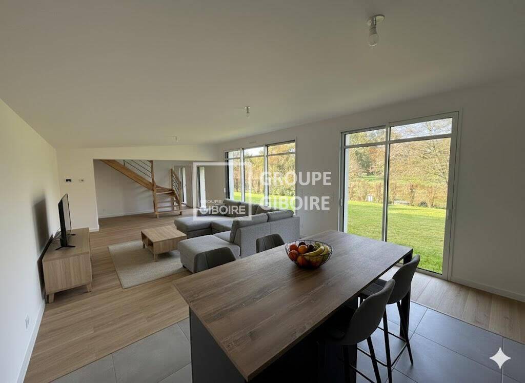 Maison 6 pièces 118 m² · à La Chapelle-des-Fougeretz · 118 m² · 481 500 €