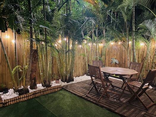 Appartement à louer 1 050 € 2 pièces 1 chambre 44 m² RDC/1 Saint-Pierre 97432