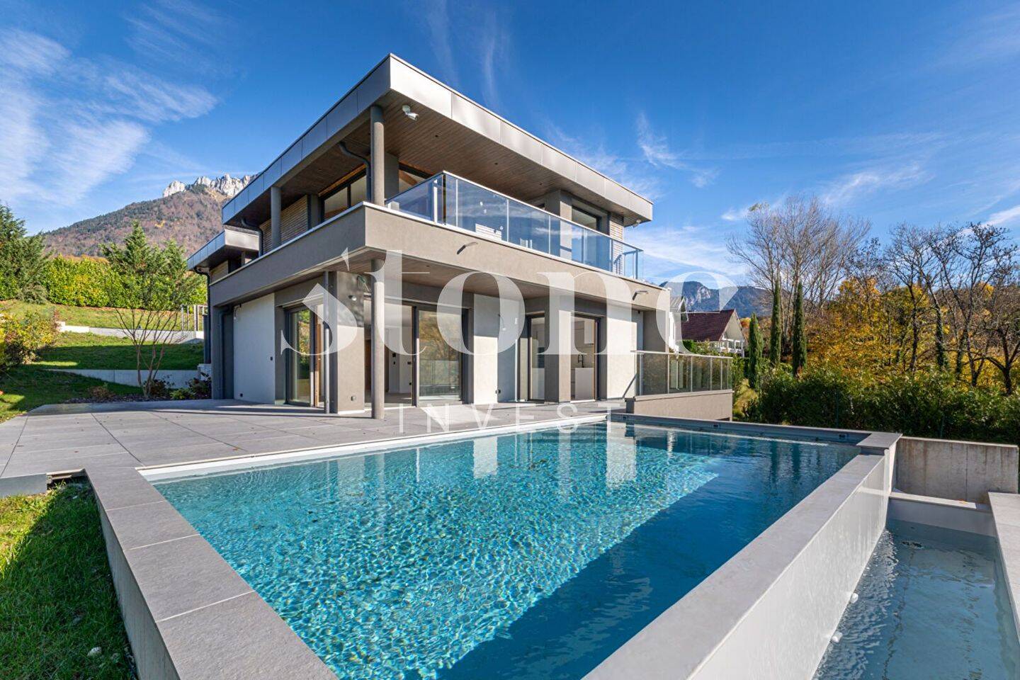 Maison 5 pièces 184 m² · à Menthon-Saint-Bernard · 184 m² · 3 200 000 €