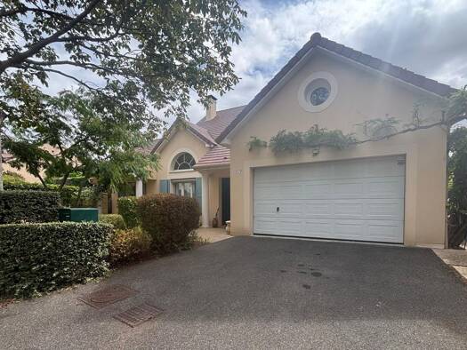 Maison à vendre 647 000 € 9 pièces 5 chambres 170 m² 748 m² de terrain Étiolles 91450