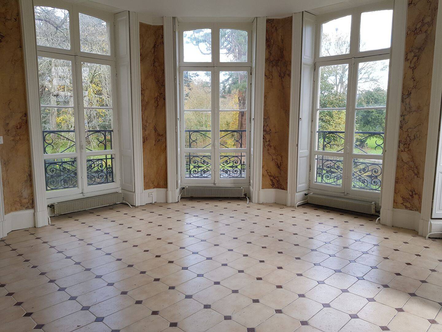 Maison 8 pièces 233 m² · à Angers · 233 m² · 545 000 €