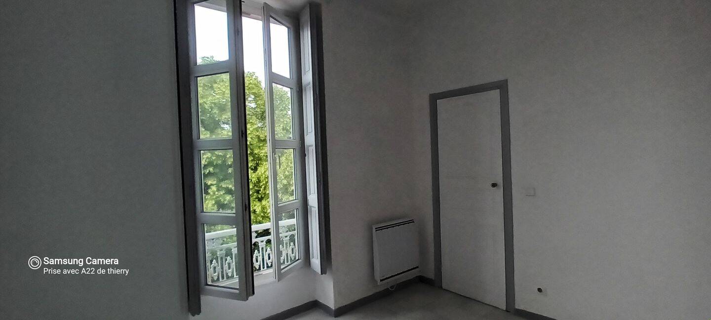 Appartement 1 pièce 40 m² · à Nîmes · 40 m² · 550 €/mois