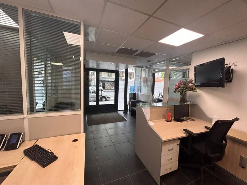 Local commercial à vendre 892 500 € Violet Commerce Paris 15ème 75015