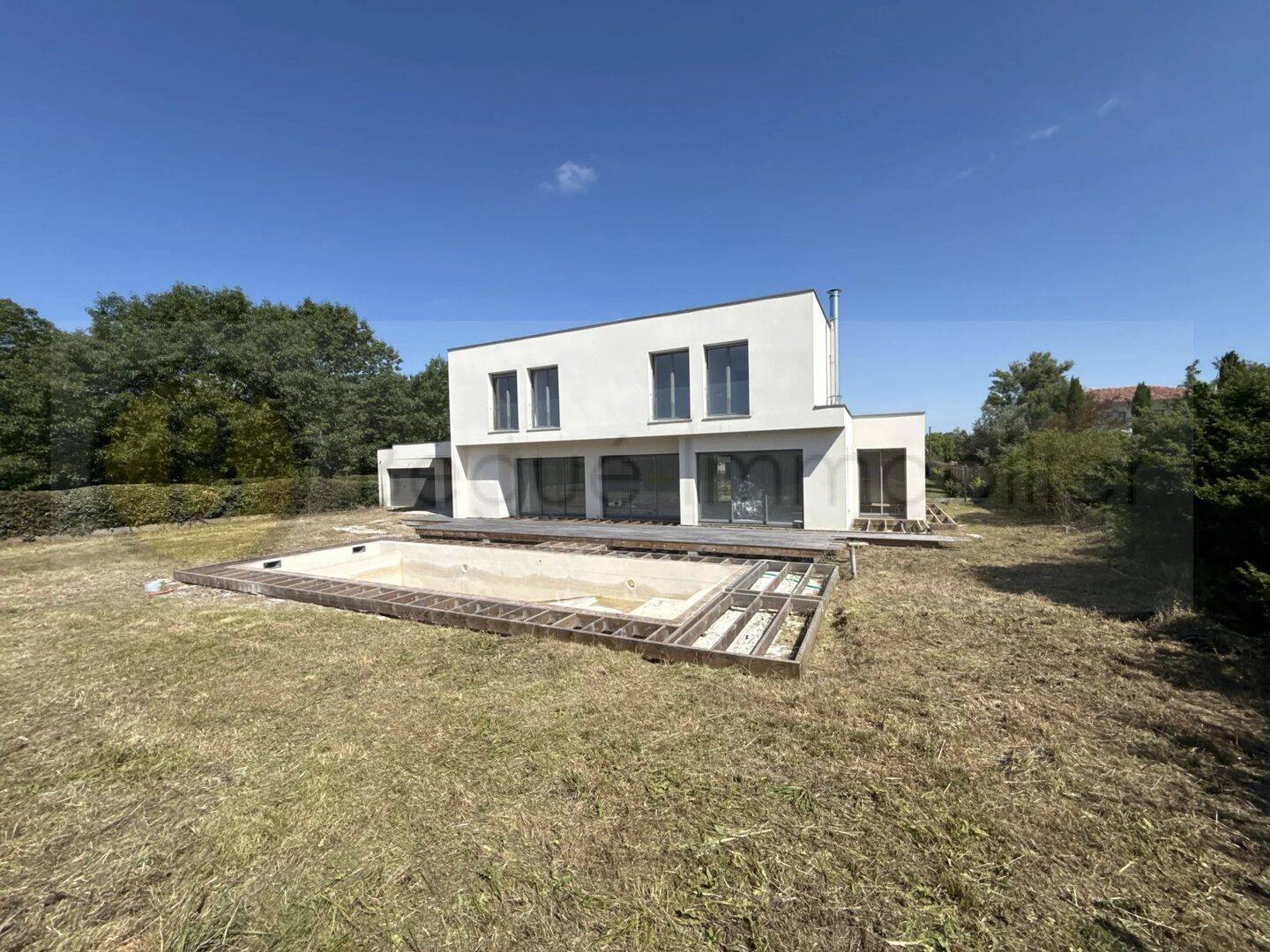 Maison 6 pièces 225 m² · à Brax · 225 m² · 624 000 €