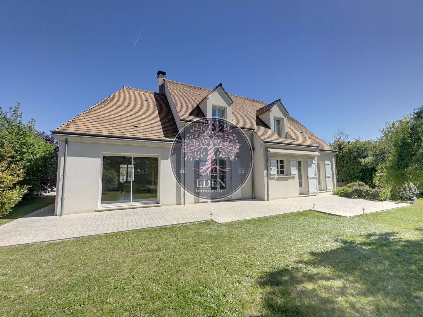 Maison 7 pièces 184 m² · à Dreux · 184 m² · 393 750 €