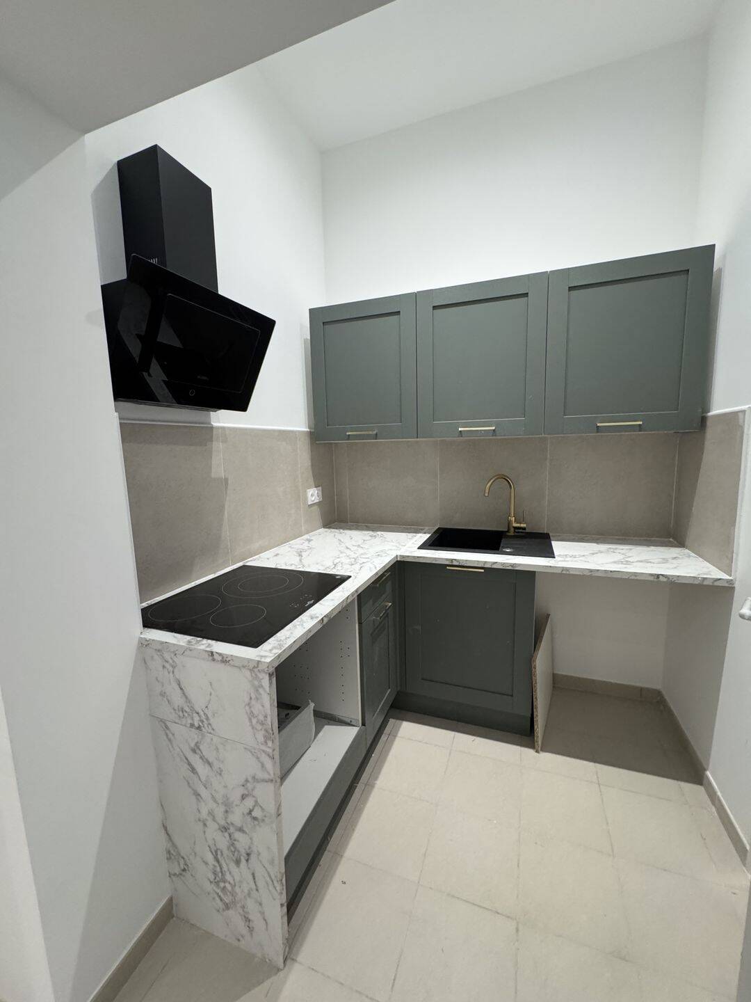 Appartement 1 pièce 20 m² · à Marseille 1er Arrondissement · 19,6 m² · 655 €
