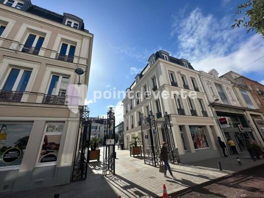 Local commercial à louer 3 717 € 40 m² de surface de vente Centre Ville-Commerce Enghien-les-Bains 95880