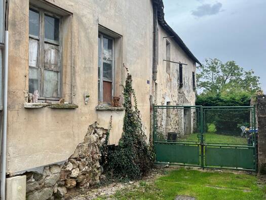 Maison à vendre 60 000 € 1 pièce 189 m² Bouresches 02400